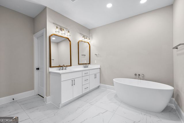 246 S Smith Road, Lagrange, GA 30241