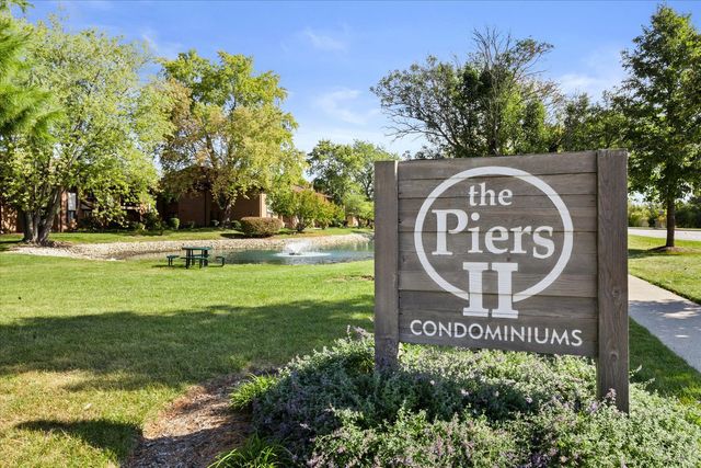 2220 Wharf Drive 1906, Woodridge, IL 60517