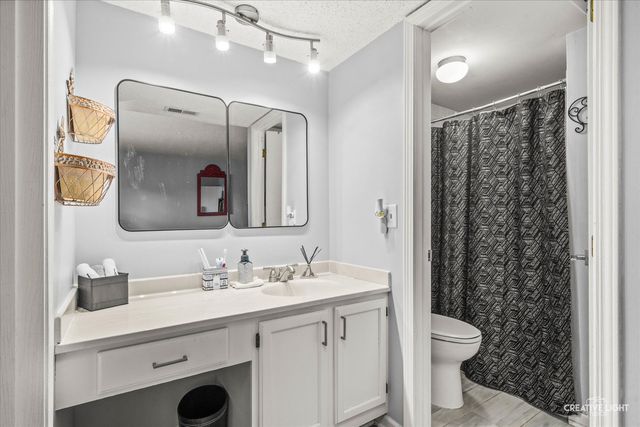 2220 Wharf Drive 1906, Woodridge, IL 60517