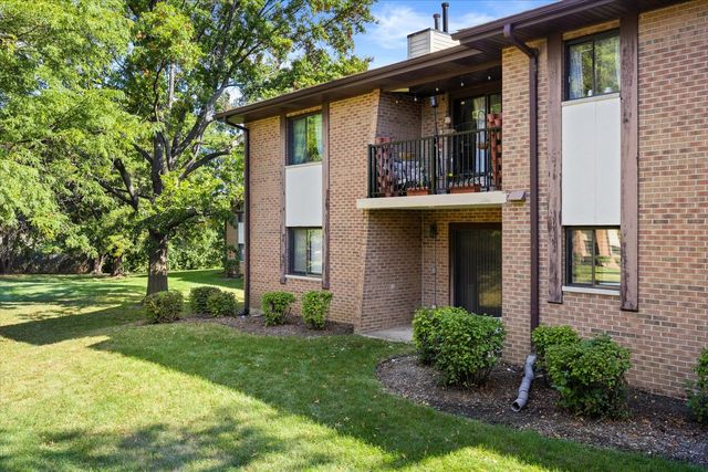 2220 Wharf Drive 1906, Woodridge, IL 60517