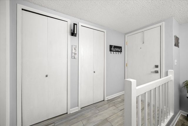 2220 Wharf Drive 1906, Woodridge, IL 60517