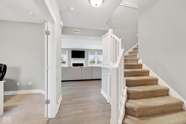 1900 Doncaster Drive, Avon, IN 46123