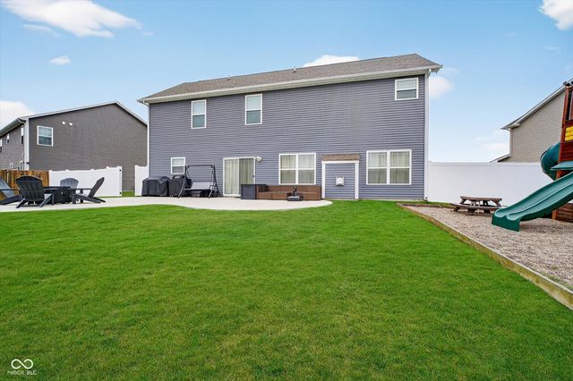 1900 Doncaster Drive, Avon, IN 46123