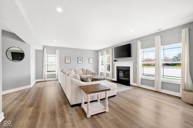 1900 Doncaster Drive, Avon, IN 46123