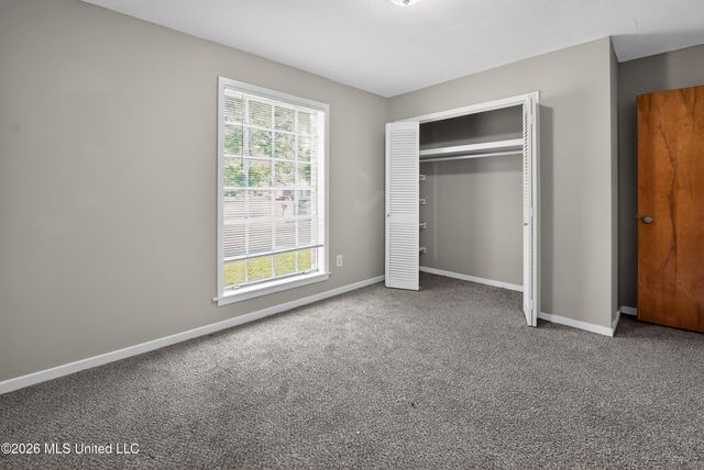 3024 Longwood Drive, Jackson, MS 39212