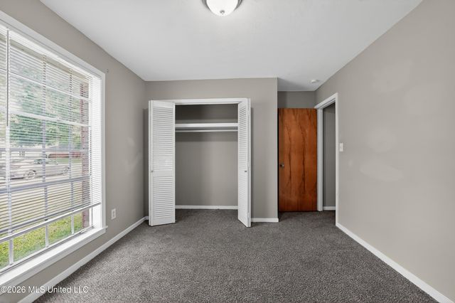 3024 Longwood Drive, Jackson, MS 39212