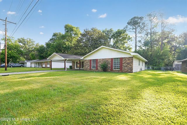 3024 Longwood Drive, Jackson, MS 39212