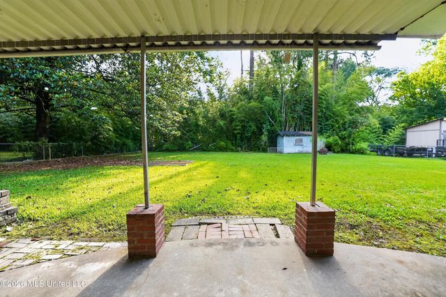 3024 Longwood Drive, Jackson, MS 39212