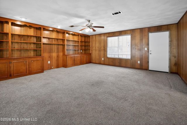 3024 Longwood Drive, Jackson, MS 39212