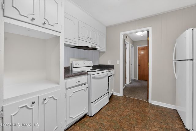 3024 Longwood Drive, Jackson, MS 39212