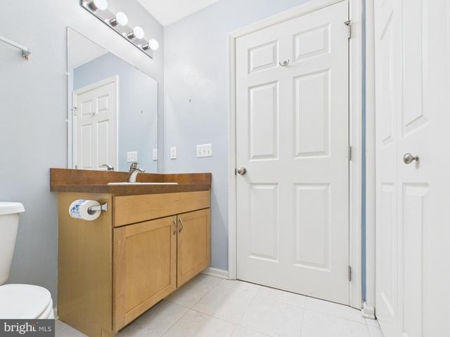 1919 DEERFIELD DR, Dover, PA 17315