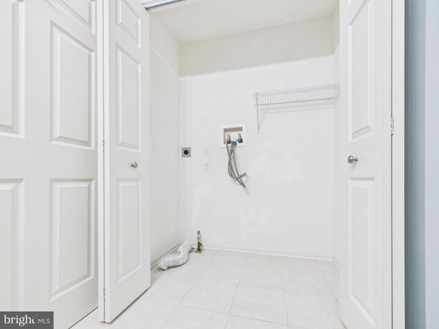 1919 DEERFIELD DR, Dover, PA 17315