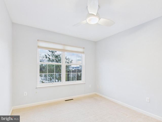 1919 DEERFIELD DR, Dover, PA 17315