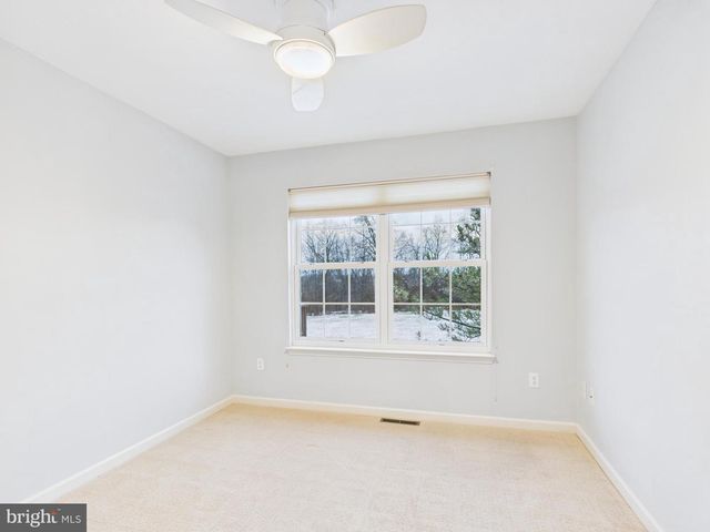 1919 DEERFIELD DR, Dover, PA 17315