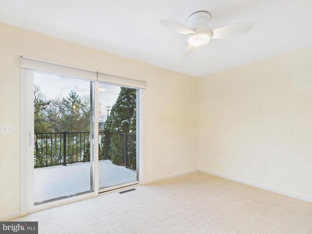 1919 DEERFIELD DR, Dover, PA 17315