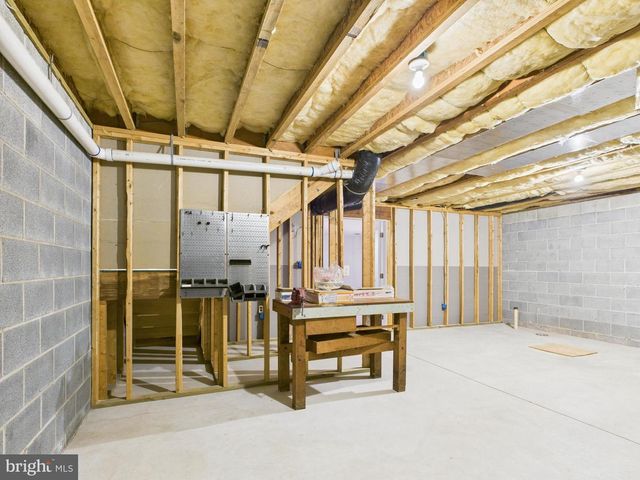 1919 DEERFIELD DR, Dover, PA 17315