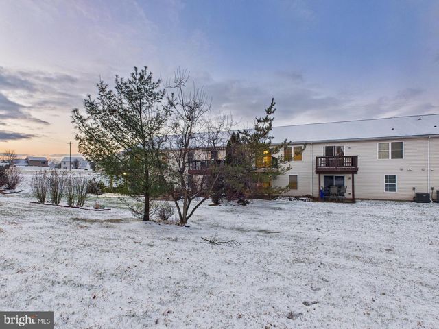 1919 DEERFIELD DR, Dover, PA 17315