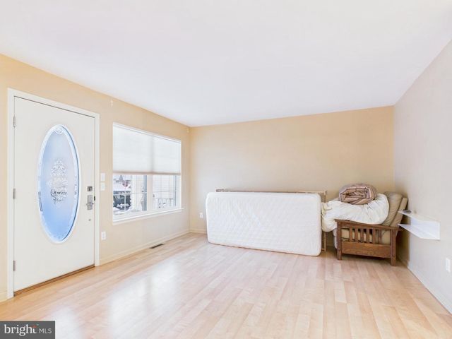 1919 DEERFIELD DR, Dover, PA 17315