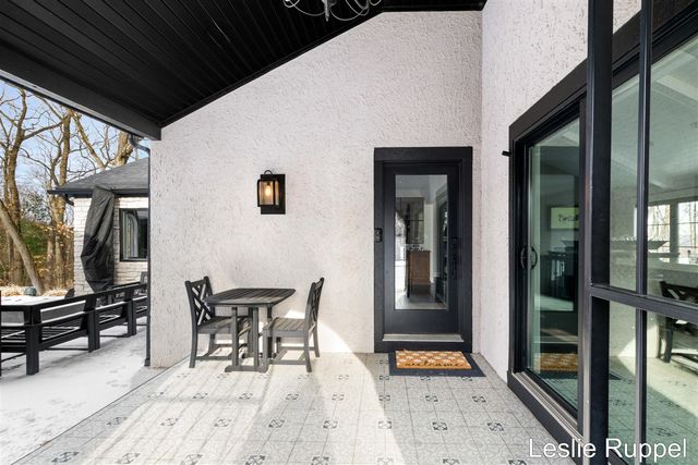 353 Riders Trail, Ada, MI 49301