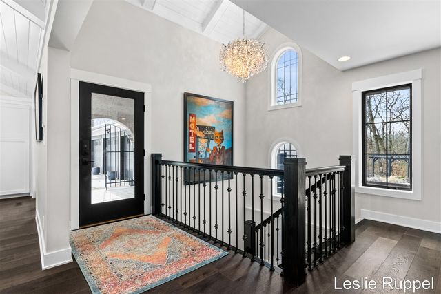 353 Riders Trail, Ada, MI 49301