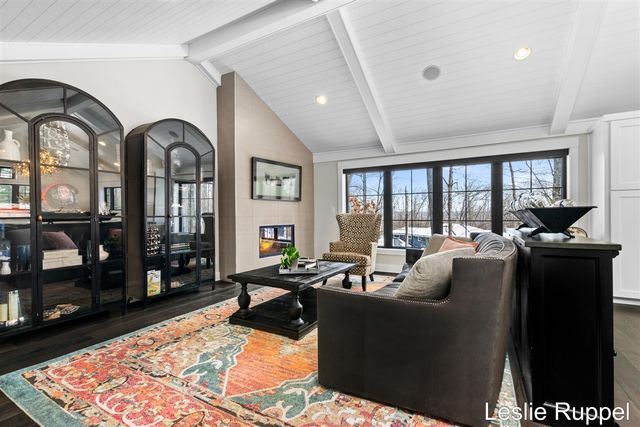 353 Riders Trail, Ada, MI 49301