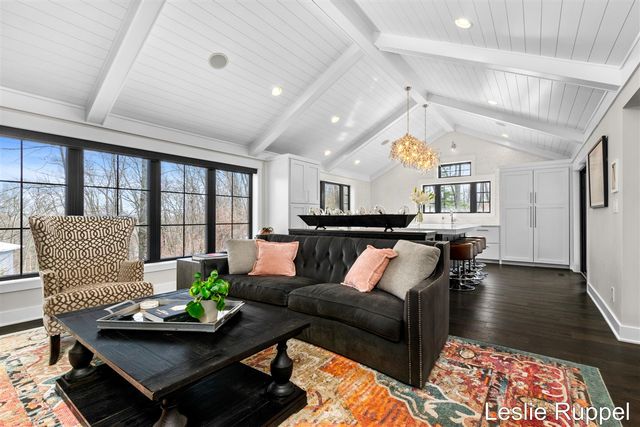 353 Riders Trail, Ada, MI 49301