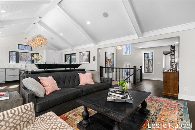 353 Riders Trail, Ada, MI 49301