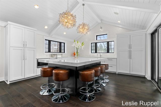 353 Riders Trail, Ada, MI 49301