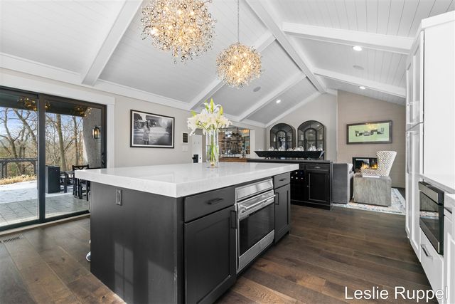 353 Riders Trail, Ada, MI 49301