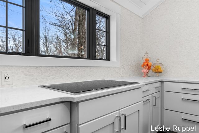 353 Riders Trail, Ada, MI 49301