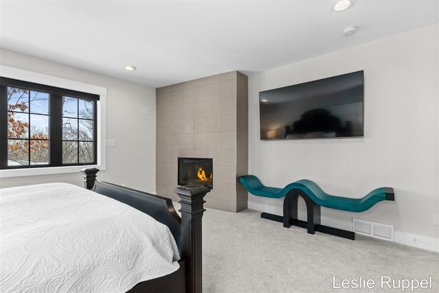 353 Riders Trail, Ada, MI 49301