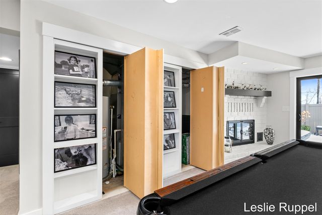 353 Riders Trail, Ada, MI 49301