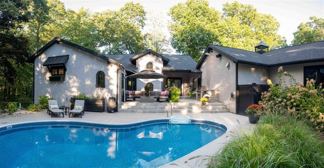 353 Riders Trail, Ada, MI 49301