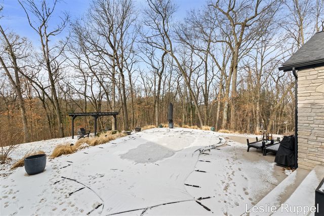 353 Riders Trail, Ada, MI 49301