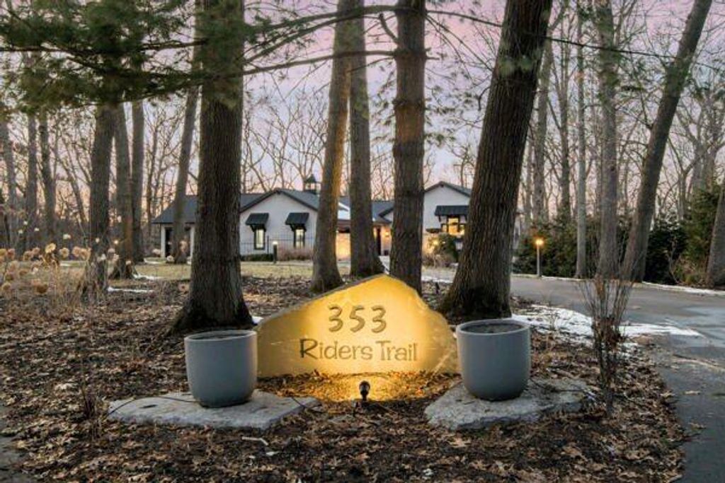 353 Riders Trail, Ada, MI 49301