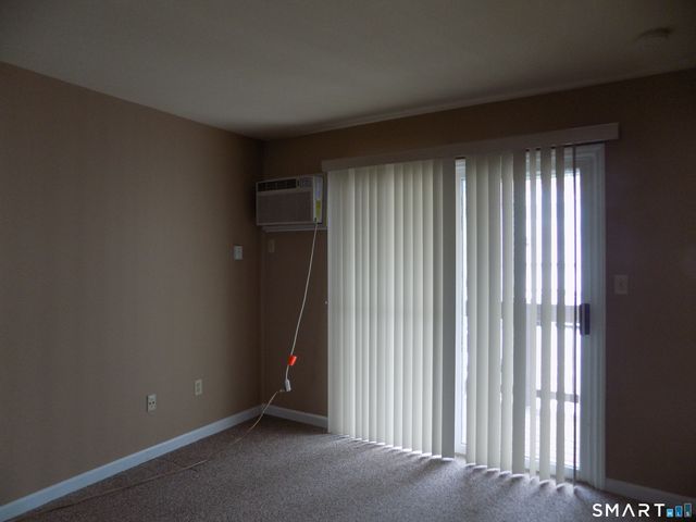 34 Valley Drive 34, New Milford, CT 06776