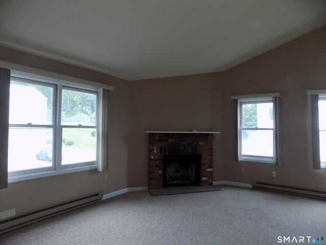 34 Valley Drive 34, New Milford, CT 06776