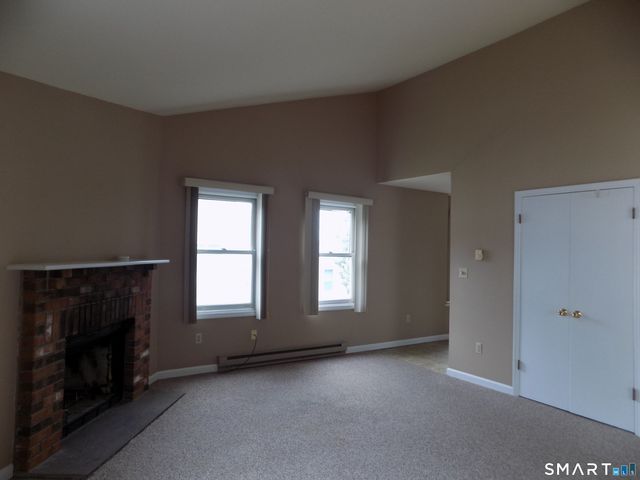 34 Valley Drive 34, New Milford, CT 06776