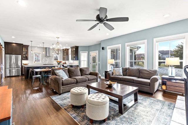 3123 Fran's Drive, Sun Prairie, WI 53590