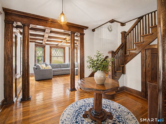 18 Rimmon Road, Woodbridge, CT 06525