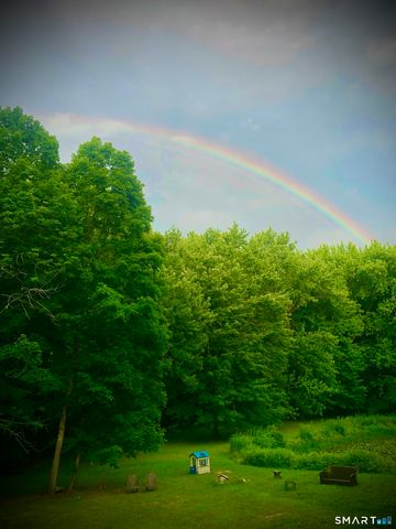 18 Rimmon Road, Woodbridge, CT 06525