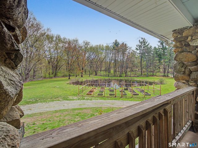 18 Rimmon Road, Woodbridge, CT 06525