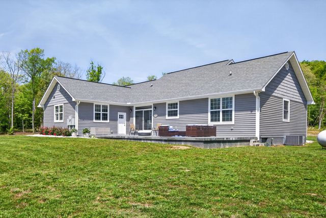 18459 Clarkrange Hwy, Monterey, TN 38574