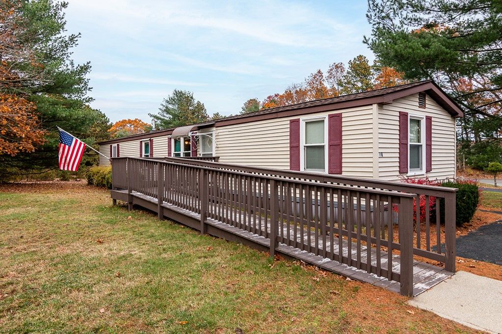 89 Wright Way, Coventry, RI 02816