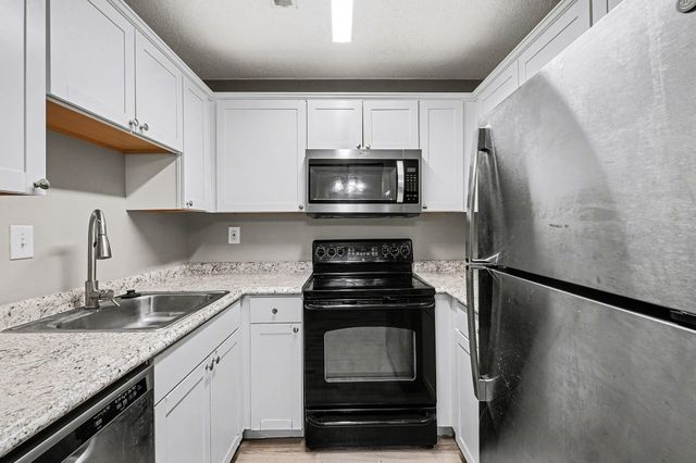 500 Paragon Mills Rd Apt N15, Nashville, TN 37211