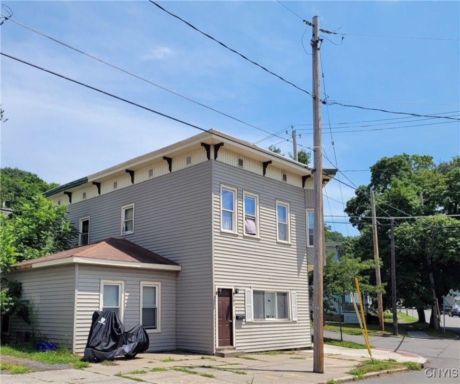 100 Loomis Street, Little Falls City, NY 13365