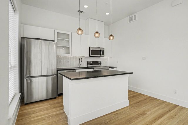 2217 N Fitzhugh Avenue 205, Dallas, TX 75204
