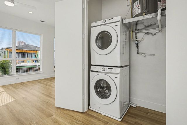 2217 N Fitzhugh Avenue 205, Dallas, TX 75204