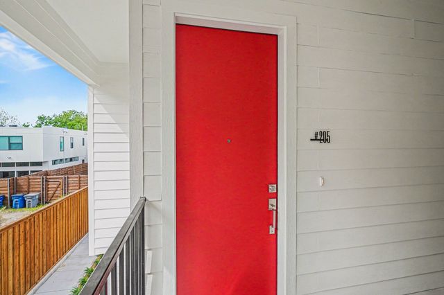 2217 N Fitzhugh Avenue 205, Dallas, TX 75204