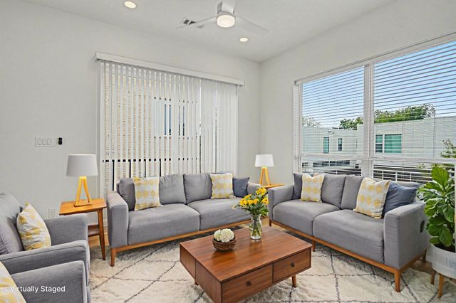 2217 N Fitzhugh Avenue 205, Dallas, TX 75204
